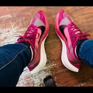 Nike zoom sneakers 9.5 women